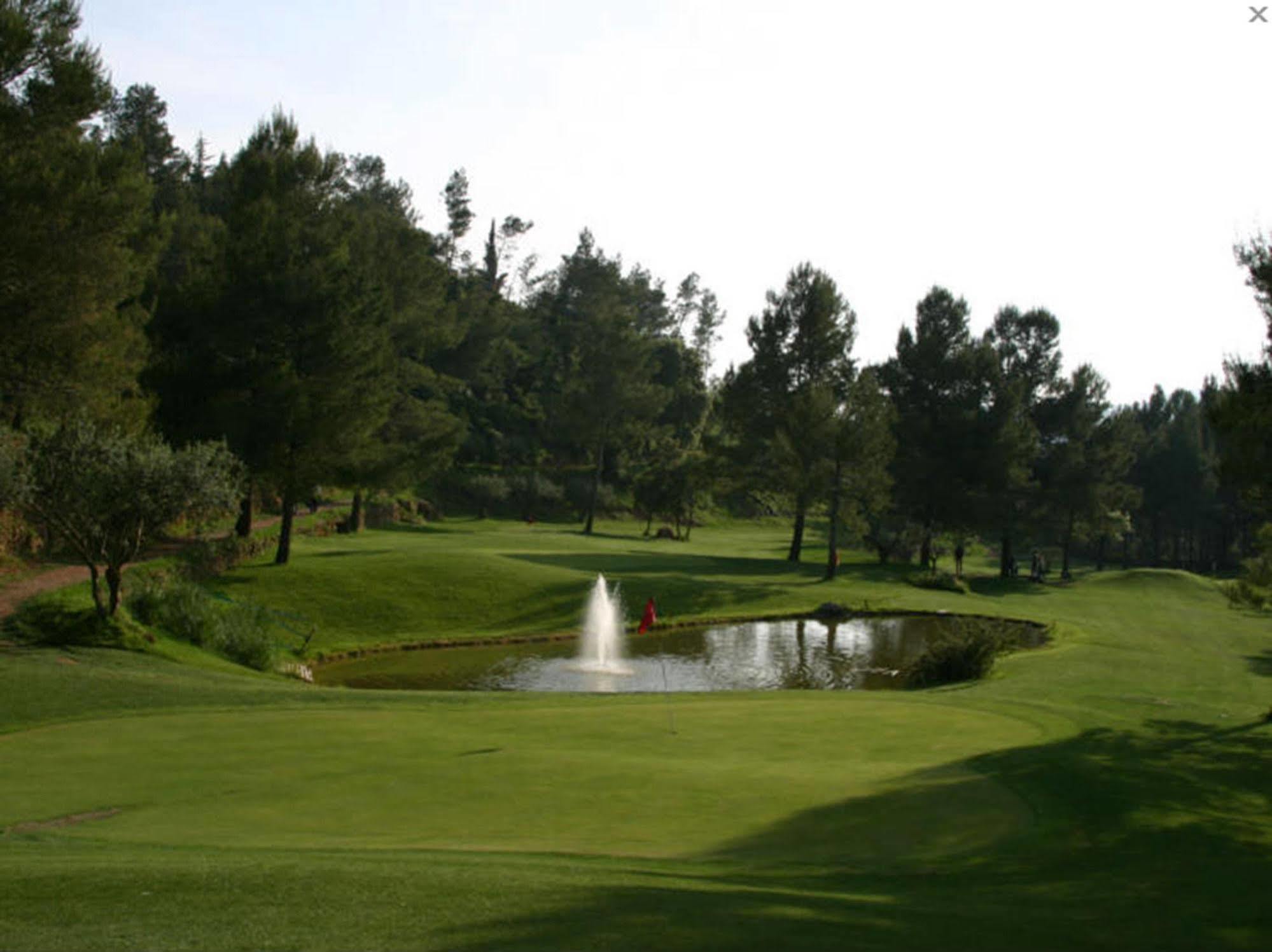 Hotel Golf Can Rafel Corbera de Llobregat Extérieur photo